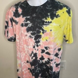Very fun and comfortable Reason Bramd T shirt! 1 of 1 Large short sleeve tiedye